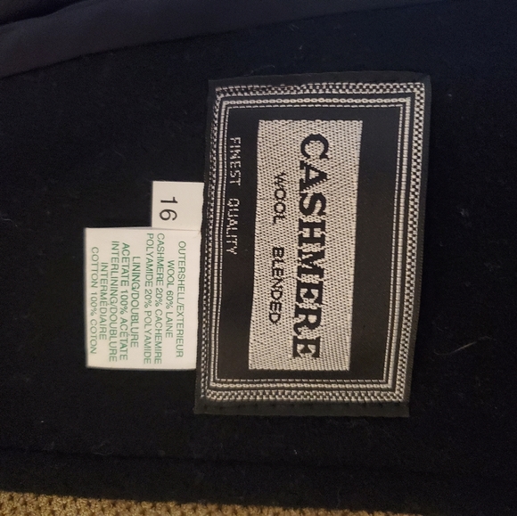 Collection" Toni Plus" Coat - Picture 7 of 8